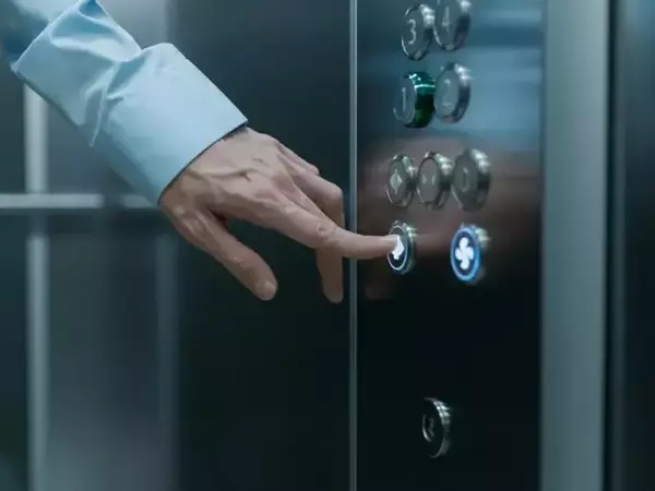 300 лева за преустройство на асансьора в блока или го спират