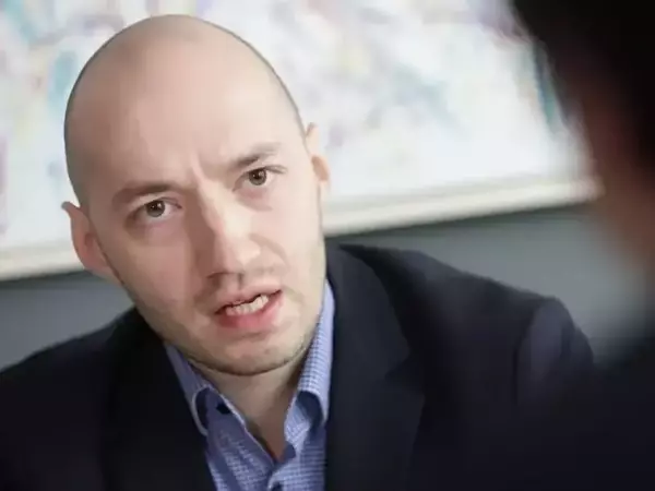 Политически проект на Радев няма да стане през аватари, коментира социологът Димитър Ганев