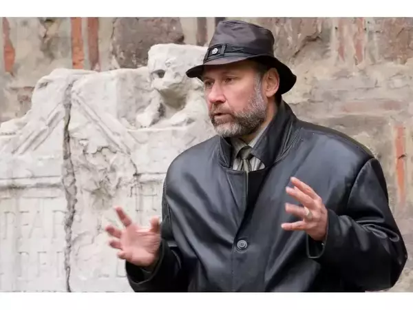 Българският археолог Николай Овчаров представя приносното издание „Великите владетели на Второто  българско царство“ на 20 март