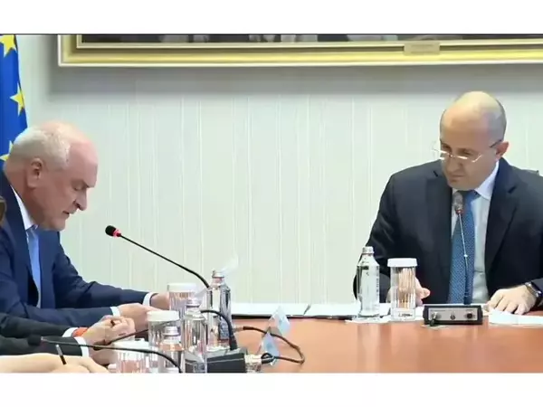 Президентът Румен Радев подписа указа за назначаване на служебното правителство с премиер Димитър Главчев