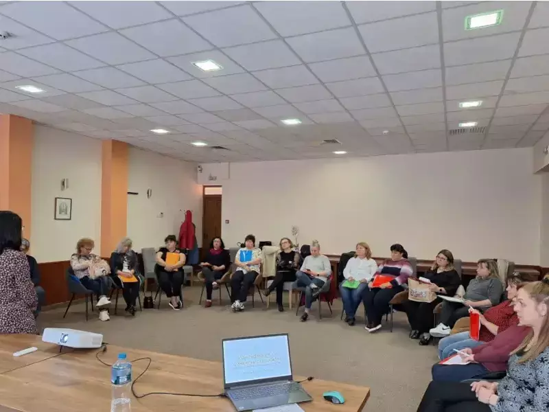 Обучителен семинар за училищни медицински специалисти, педагогически съветници и психолози