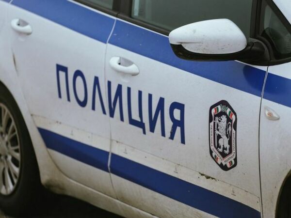 Задържаха невъздържани фенове