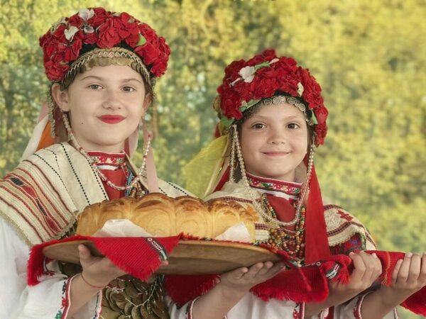 Фолклорен маратон в кубратското село Юпер