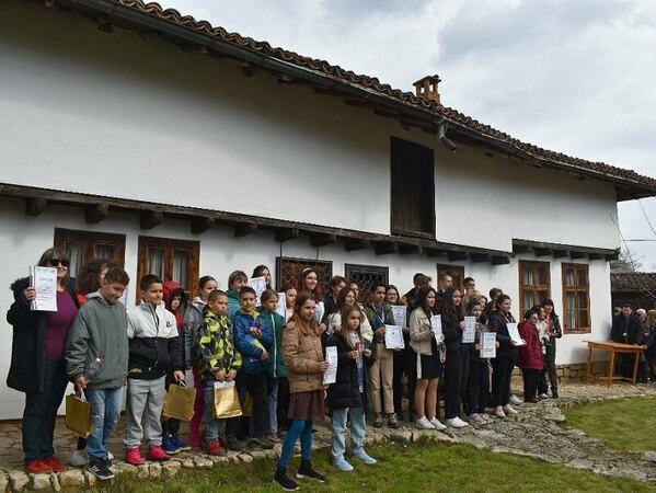 Започва 13-и конкурс за млади журналисти