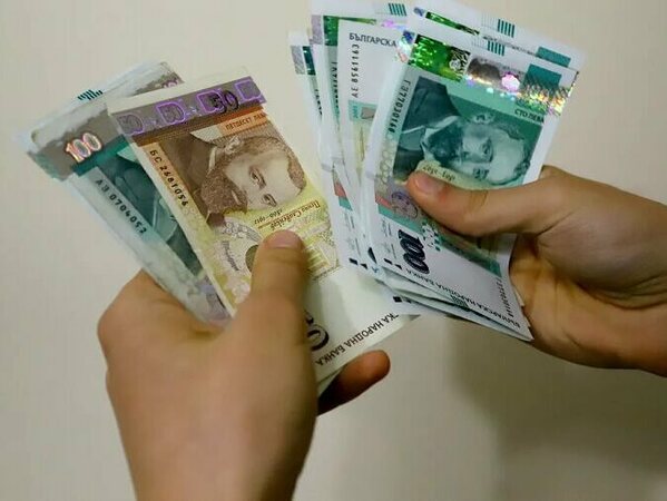 Фалшиви пенсионери получили неправомерно над 100 000 лв.