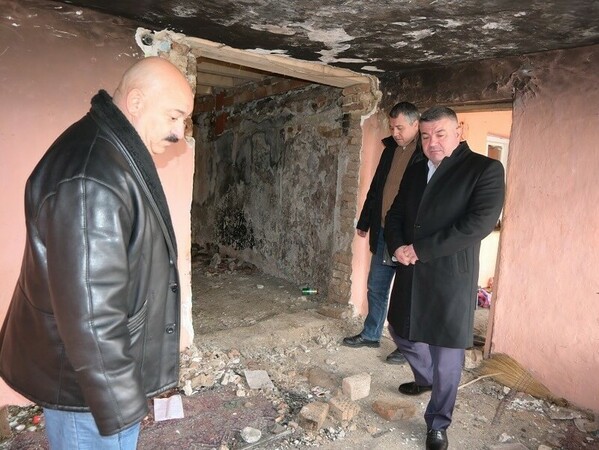 Помощ за семейства, чиито домове пострадаха при пожар