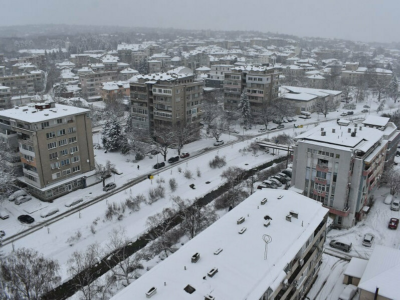 Снегопочистваща техника в готовност