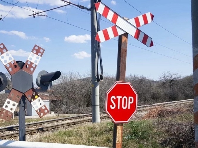 Нови ремонти по жп прелези затварят пътни участъци