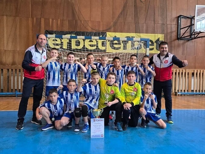 Кубратски хандбалисти – републикански шампиони