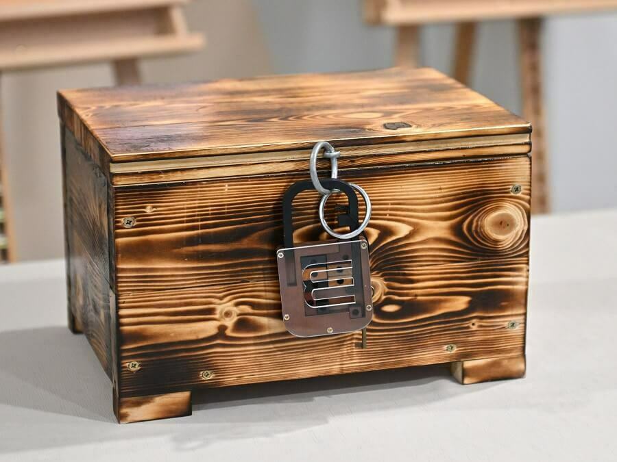 Мобилна изложба „Заключени във времето“