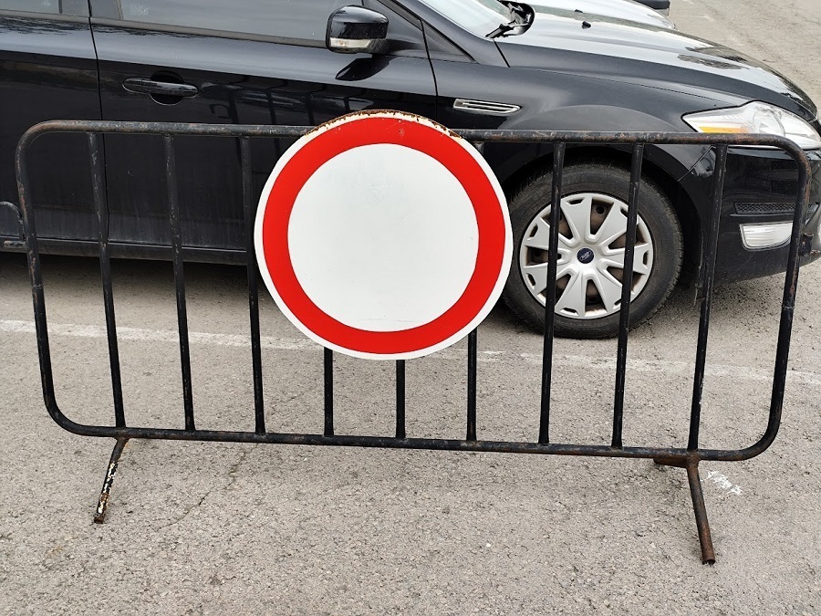 Отлагат с ден затварянето на ул. „Иван Вазов“