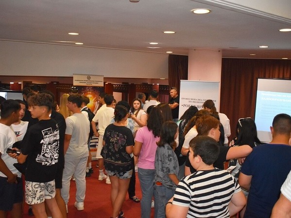 Информационна кампания за бъдещите гимназисти