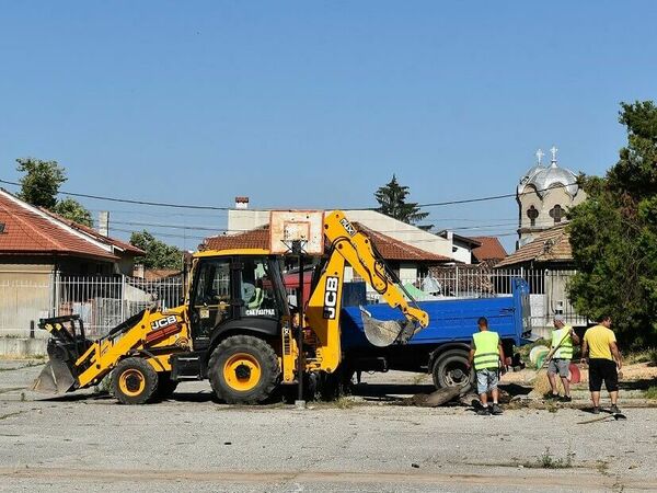 Училище с нова площадка за спорт на открито