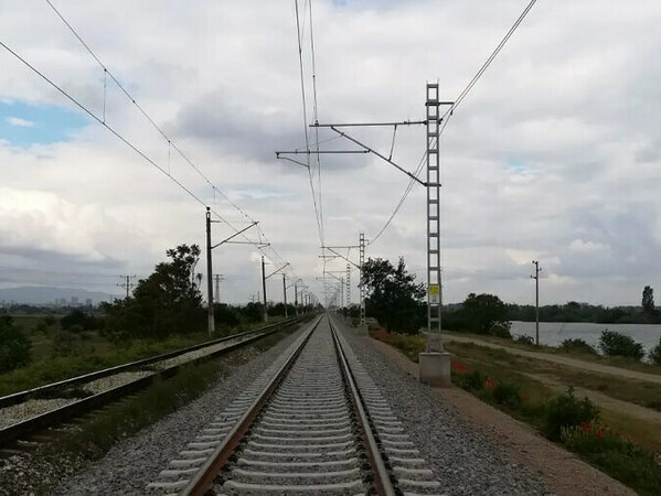 Авария спря движението на влакове в участъка Разград – Самуил