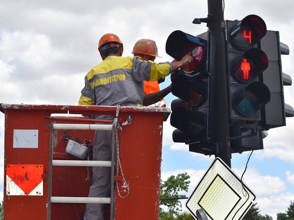 Проектират „умни“ светофари в Разград