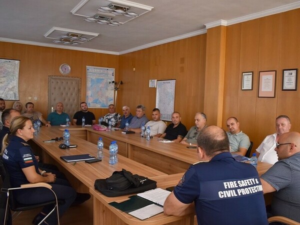 Институциите с мерки срещу пожарите