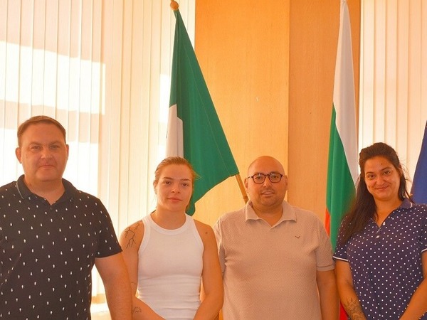 Парична премия за спортистката Фатме Шабан