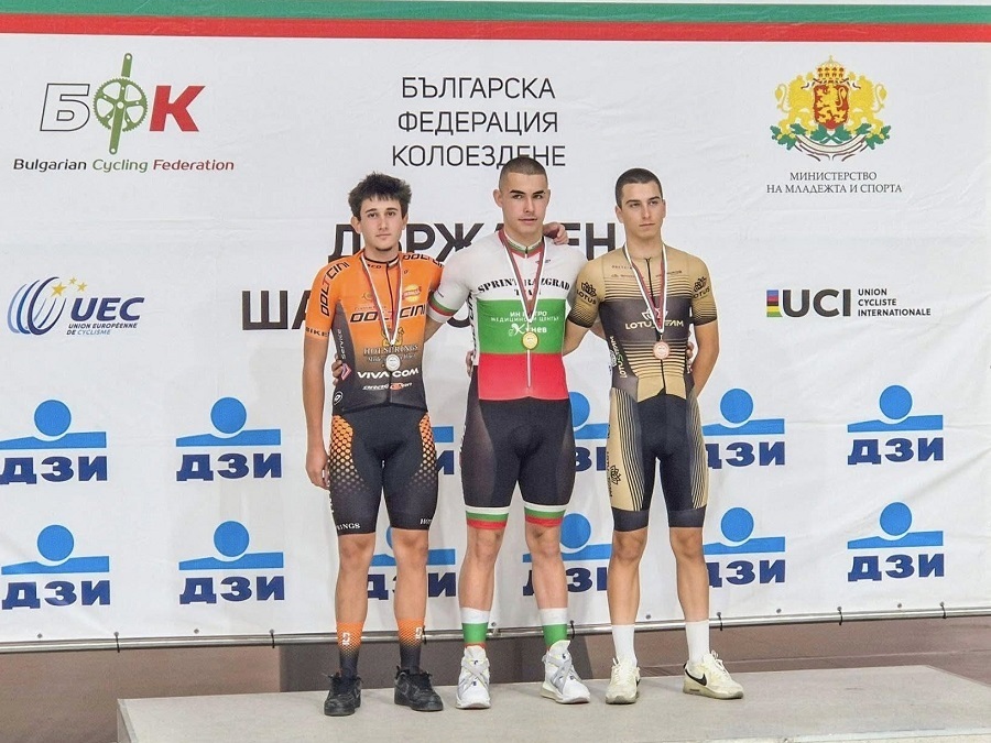 Шест медала за колоездачите от „Спринт“