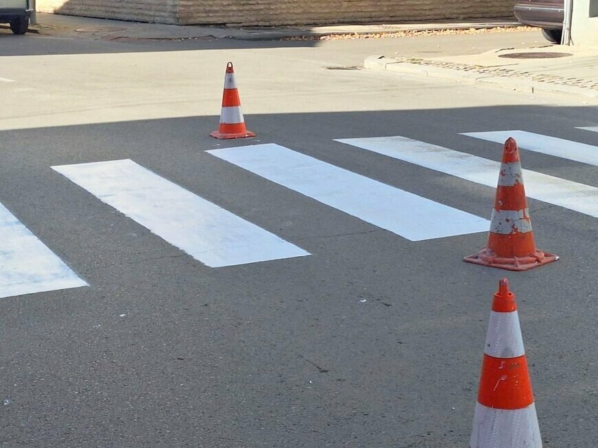 Затварят улици заради освежаване на пешеходни пътеки