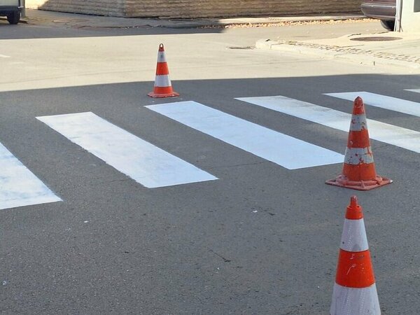 Затварят улици заради освежаване на пешеходни пътеки