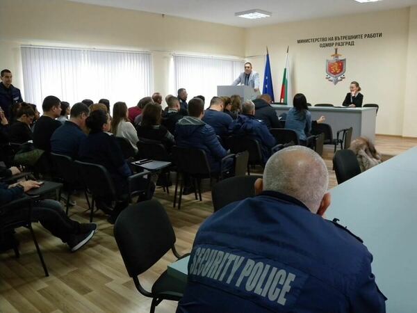 Награди за заслужили полицаи