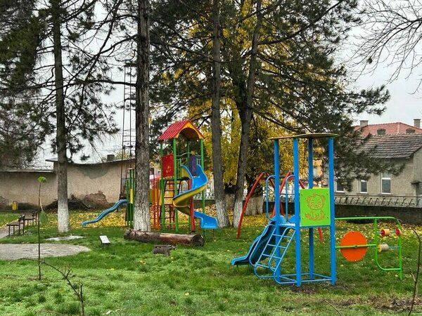 Нови детски съоръжения в Исперих и пет села