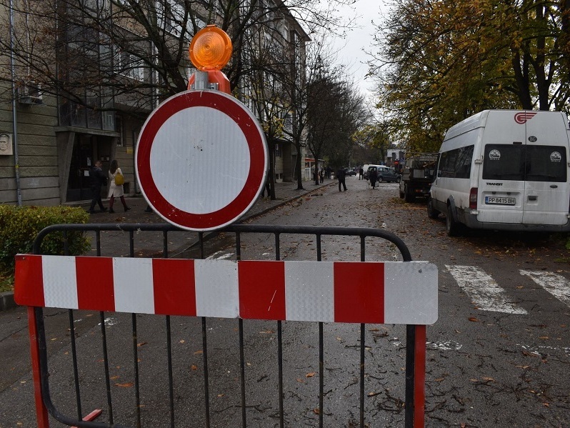 Забрана за движение по участък от ул. „Марица“