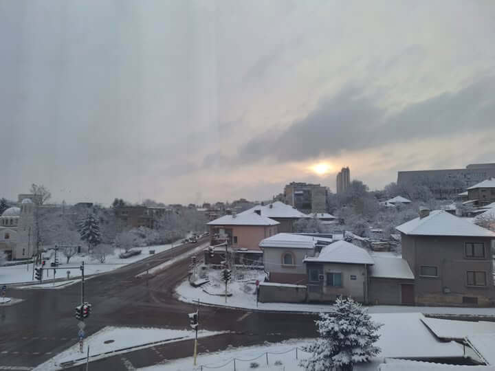 Най-много сняг в Исперих и Кубрат