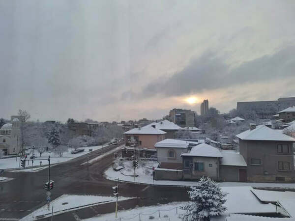 Най-много сняг в Исперих и Кубрат