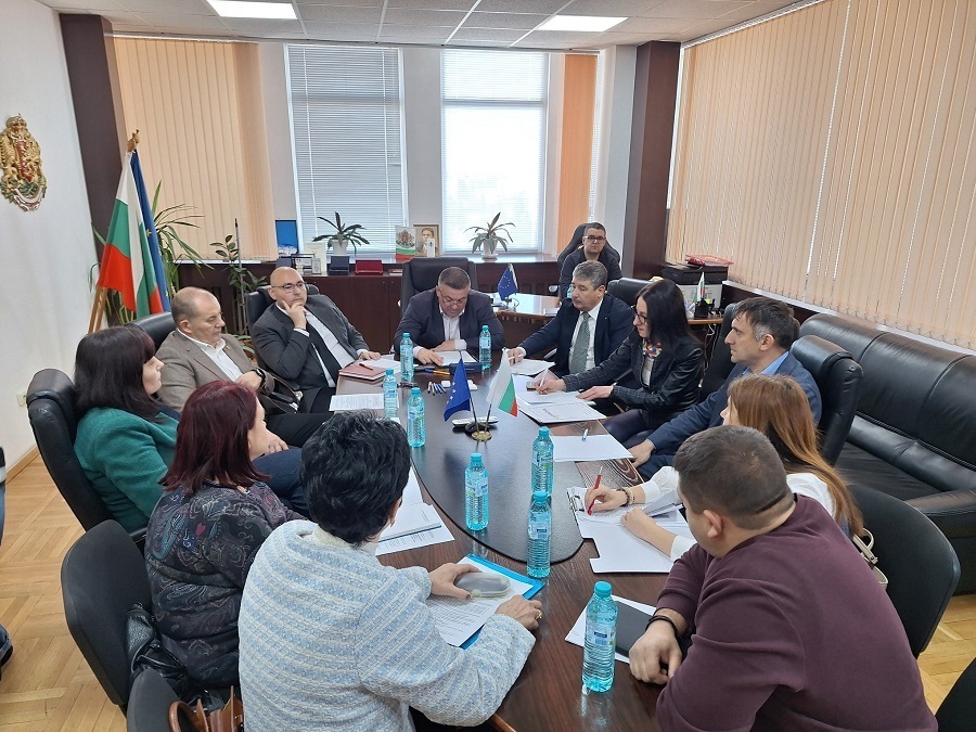 Един сигнал за опит за измама с евро в Лудогорието