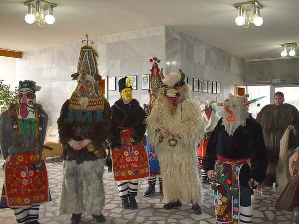 Кукерски наричания в Разград