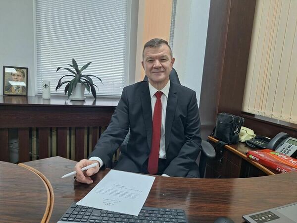 Освободиха заместник областните управители