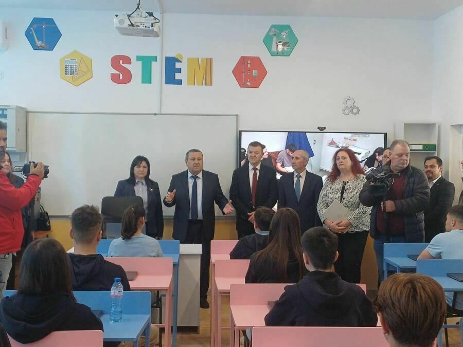 Министър Адемов: Има голям интерес към компенсациите за гориво