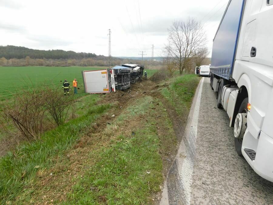 Катастрофа край с. Ушинци затвори главния път