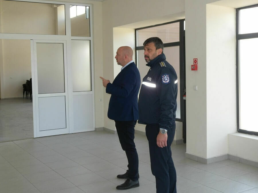 Зала „Абритус“ под охрана в изборната нощ