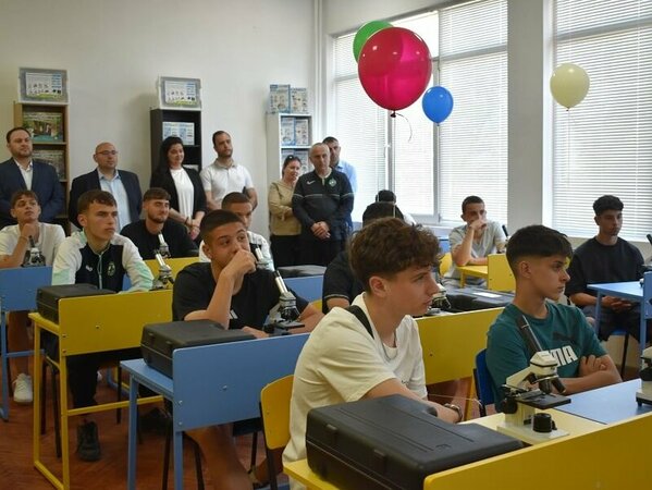 Спортното училище със STEM център