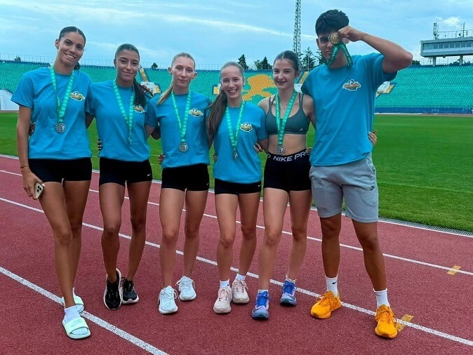 Титла и медали за лекоатлетите на „Лудогорец“