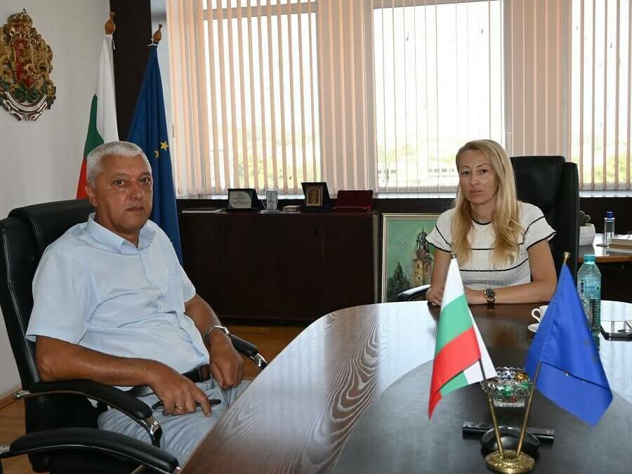 Ремонти и нова маркировка по пътища в Лудогорието