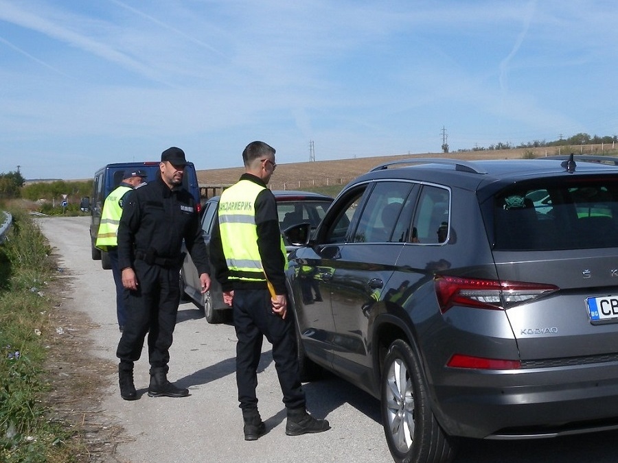 Полицията проверява за изборни нарушения